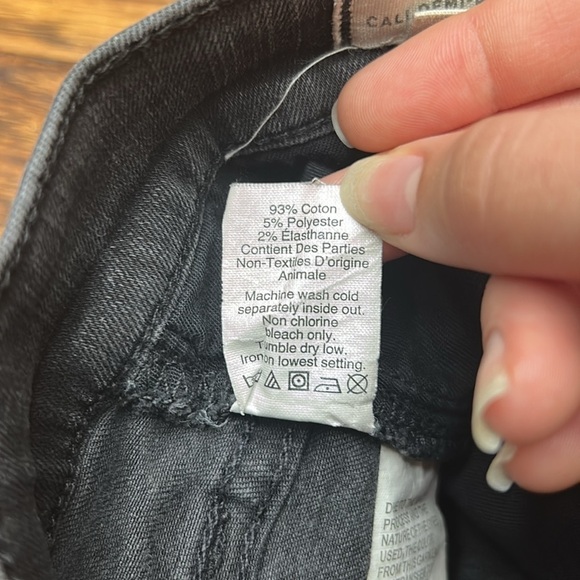 Madewell Cali Demi-Boot Jeans in Edmunds Wash: Raw-Hem Edition - Picture 10 of 13